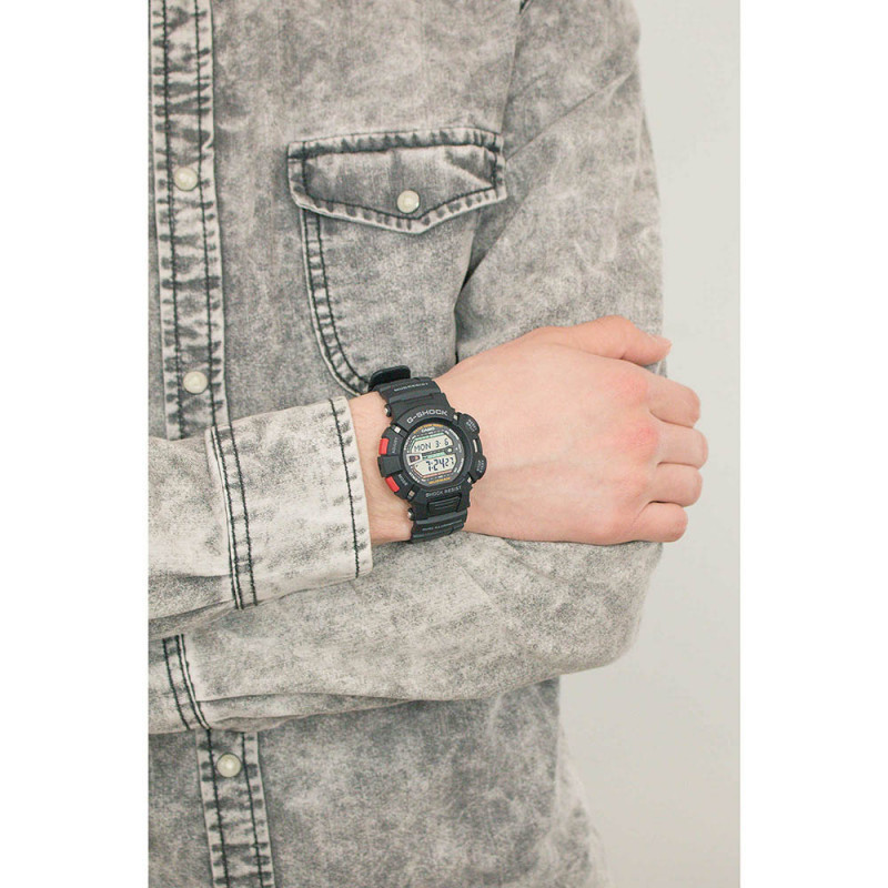 G shock hotsell rosso e nero